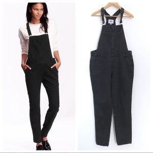 Old Navy Slim Fit Overalls! Size Small